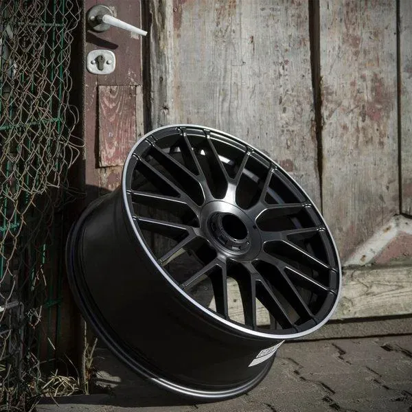 Jante Mercedes R18 AMG 9Y Style | C, E, S-Class, CLC CLE GLA GLC