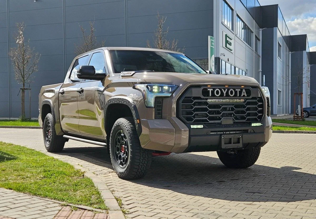 Jante Toyota R20 6x139.7 BM 672 Style | Land Cruiser, Hilux, Tacoma